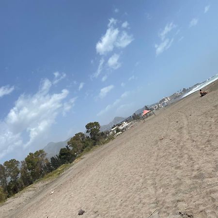 Naxos Beach Apartment 지아르디니낙소스 외부 사진