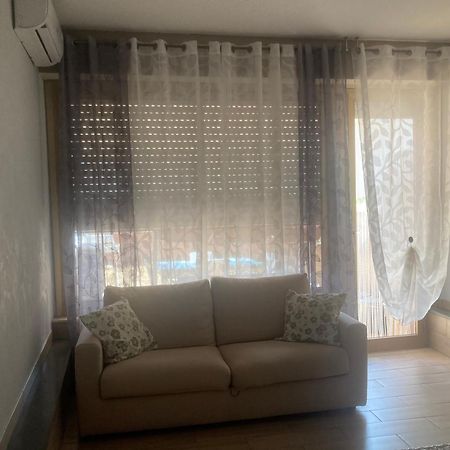 Naxos Beach Apartment 지아르디니낙소스 외부 사진