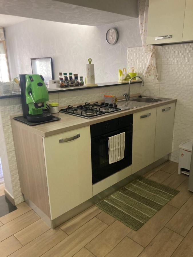 Naxos Beach Apartment 지아르디니낙소스 외부 사진