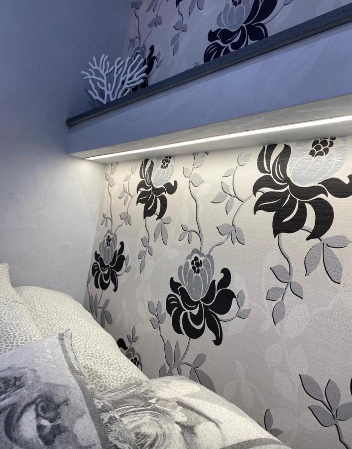 Naxos Beach Apartment 지아르디니낙소스 외부 사진
